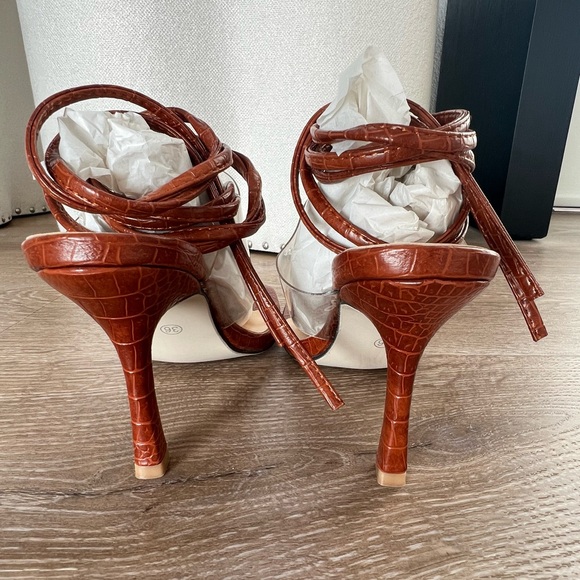Cognac crock square toe ankle strap heel. EU 36=US 5. - Picture 6 of 8